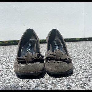 Chunky heeled Gray Suede Shoes